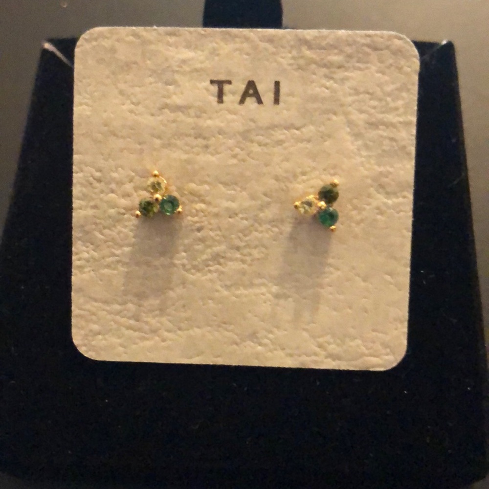Tiny stud earrings